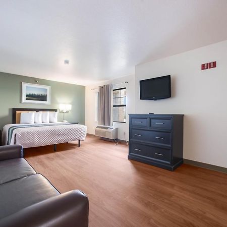 Hometowne Studios By Red Roof St. Louis - Airport/N Lindbergh Hazelwood Exterior photo